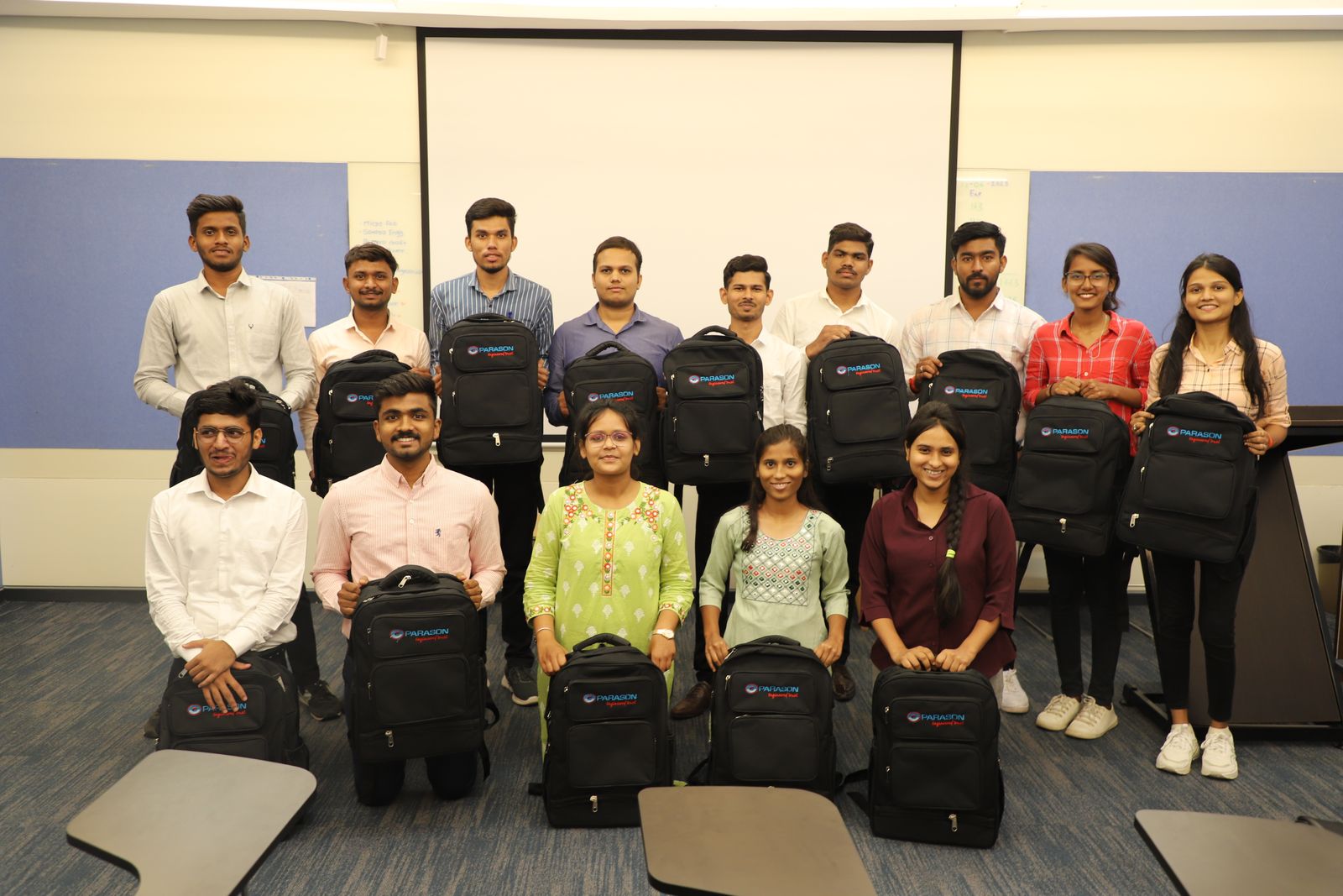 Kit de boas-vindas para novos colaboradores da Parason 2